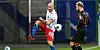 Im Hinspiel gegen Regensburg (hier Jan-Marc Schneider/r.) zählte Toni Leistner beim 3:1-Sieg zu den Stützen des HSV.