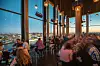 „Skyline Bar 20 up“: Cocktails genießen – mit Blick auf den Hafen