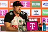 Lukas Kwasniok mit gerümpfter Nase bei der Pressekonferenz vor dem Spiel gegen den FC Bayern