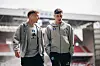 Emir Sahiti und Nicolás Capaldo bei der Platzbegehung