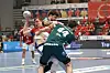 Der Hamburger Moritz Sauter wird von Justin Kurch und Stephan Seitz in die Zange genommen.