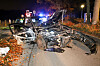 Der völlig zerstörte Unfallwagen.