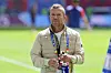 Lothar Matthäus mit RTL-Mikro bei der EM