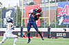 Sea-Devils-Spieler Stanley mit Problemen beim Fangen eines Balles