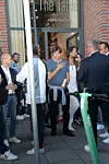 Ashton Kutcher besucht das OMR-Festival in Hamburg – und feierte am Dienstag im Luxus-Restaurant „The Table“.
