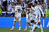 Antonio Rüdiger umarmt Florian Wirtz nach dessen EM-Tor