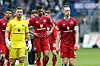 Daniel Heuer Fernandes, Robert Glatzel und Sebastian Schonlau gehen enttäuscht über den Platz