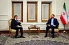 Irans Außenminister Hossein Amir Abdollahian (r.) will nicht mit Vertretern der USA sprechen. Mit Rafael Grossi, Direktor der Atomenergiebehörde (IAEA), hat er sich wiederholt getroffen.