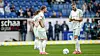 Mitchell Weiser und Marvin Ducksch stehen am Anstoßpunkt bereit.