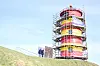 Der Pilsumer Leuchtturm hat Anfang 2026 einen Neuanstrich bekommen.