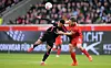 Ransford Königsdörffer wird von Patrick Mainka gehalten.