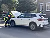 Bei einem Unfall in Hollern im Landkreis Stade ist ein BMW mit einem 13-jährigen Fahrradfahrer zusammengeprallt.