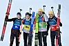 Justus Strelow, Philipp Nawrath, Vanessa Voigt und Franziska Preuß jubeln nach ihrer Bronzemdaille in der Mixed-Staffel