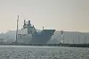 Der türkische Drohnen- und Flugzeugträger „Anadolu“ im Kieler Marinehafen.