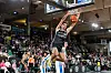 Benedikt Turudic setzt zum Dunk an