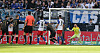 Arthur Chaves erzielt das 1:0 für Augsburg und dreht zum Jubeln ab.