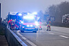 Rettungskräfte an der Einsatzstelle auf der A7 bei Flensburg.